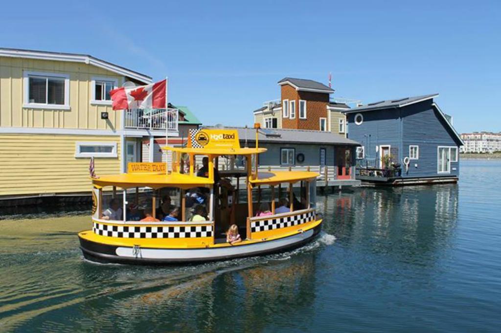 A Float Home B&B In Fisherman'S Wharf Victoria Esterno foto