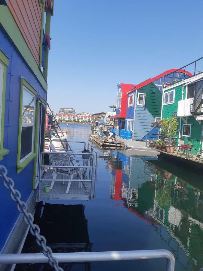 A Float Home B&B In Fisherman'S Wharf Victoria Esterno foto